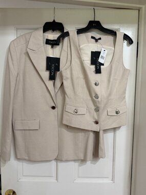 NEW with tags $ 920 2 pc Toccin Jacket and Vest. color Bone sz 6